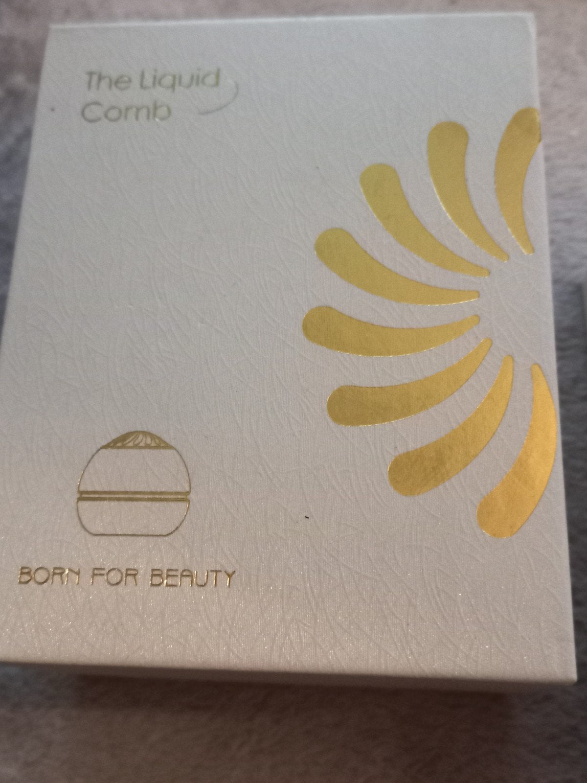 The Liquid Comb Born For Beauty 30 ml Scalp Massager Nieuw, Ophalen of Verzenden, Nieuw, Overige typen