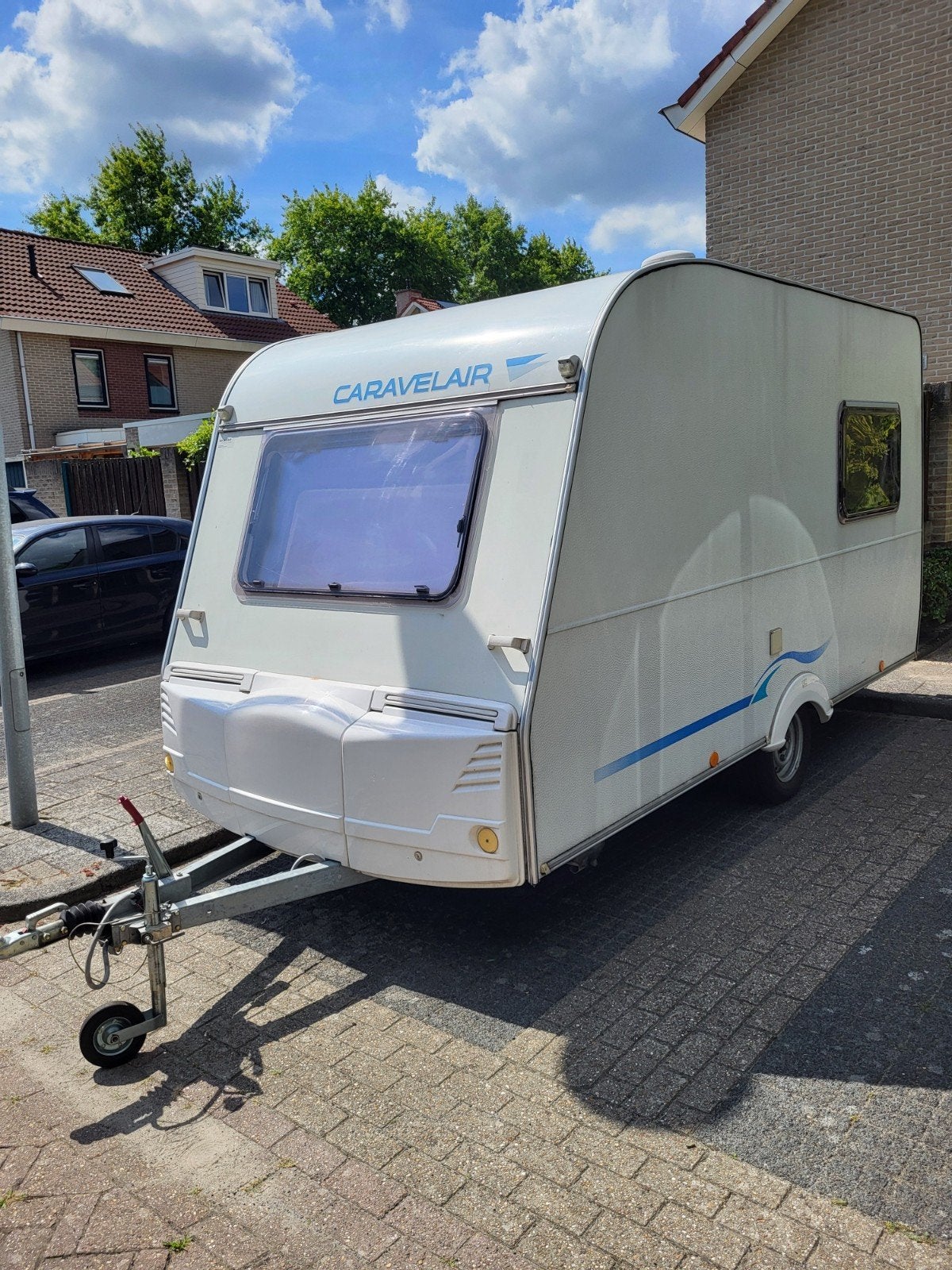 Caravelair Antares 395 - Compacte en complete caravan, Standaardzit, Omvormbare zithoek, Luifel, 500 - 750 kg