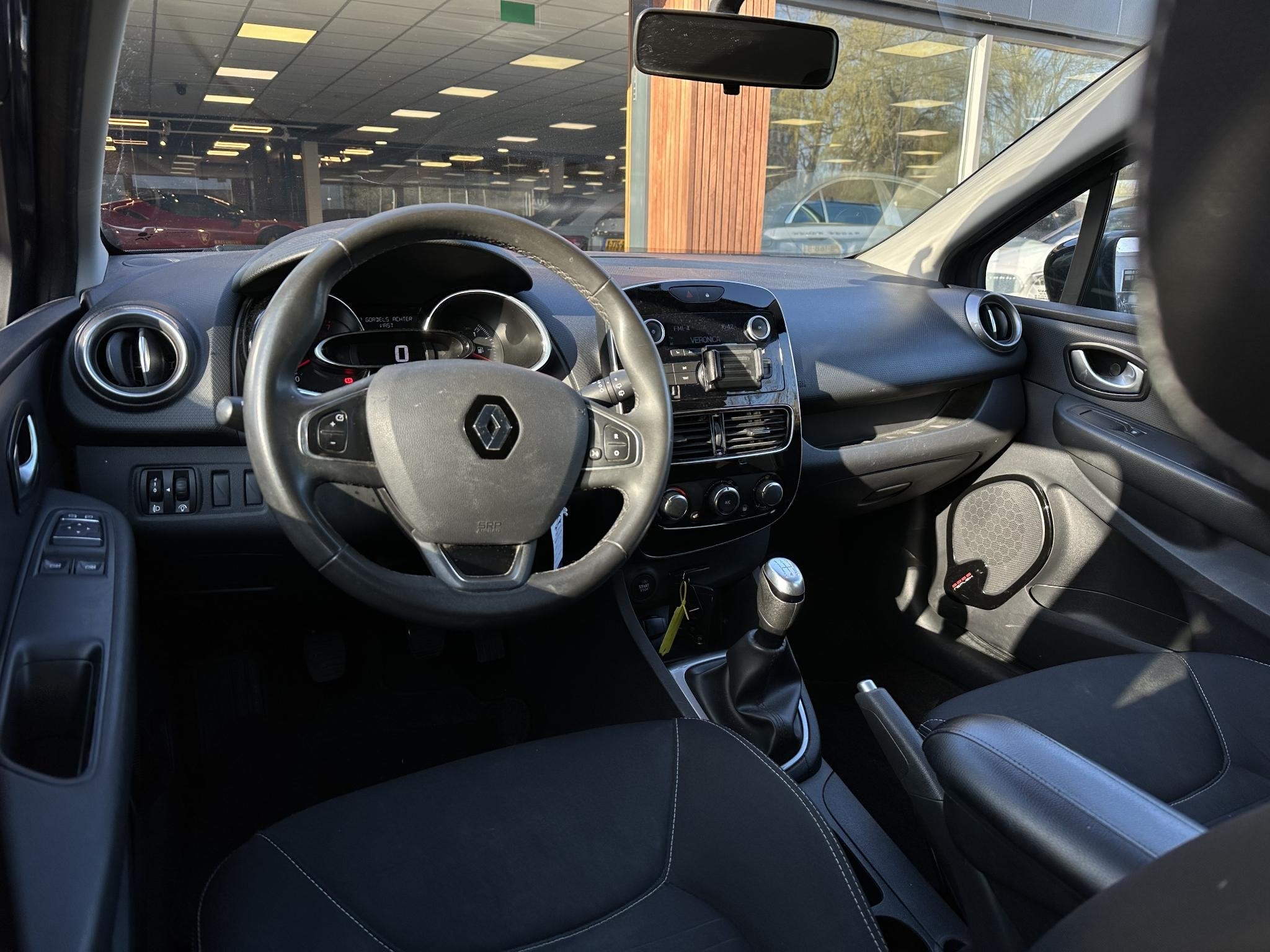 Renault Clio Estate 1.2 16V Airco Cruise Control Trekhaak, Auto's, Voorwielaandrijving, Euro 5, Stof, Gebruikt