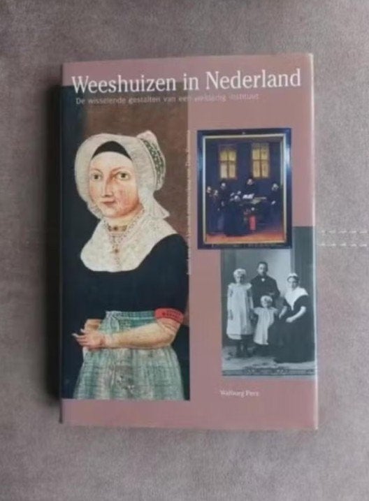 Weeshuizen in Nederland door I. van der Vlis, Ophalen of Verzenden, 20e eeuw of later, Zo goed als nieuw, Ingrid van der Vlis