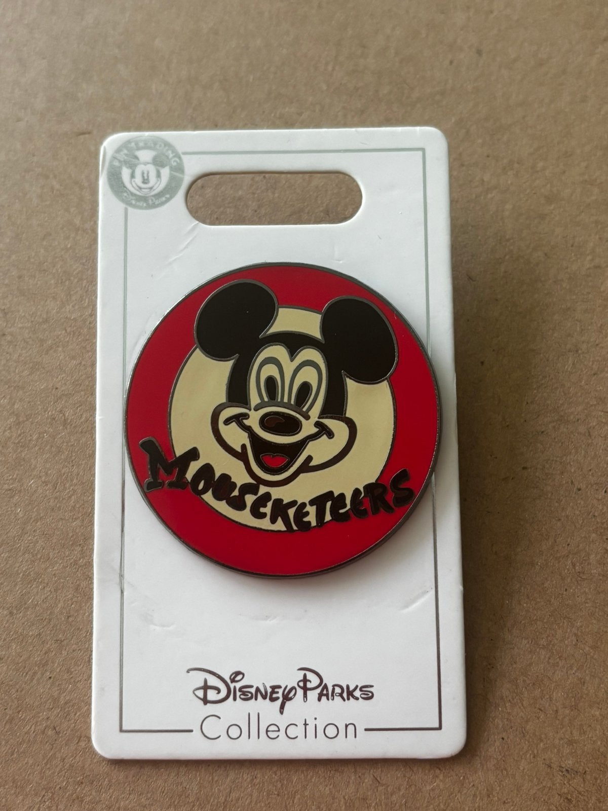 Disney pin Mouseketeer club Mickey Mouse logo, Ophalen of Verzenden, Mickey Mouse, Nieuw