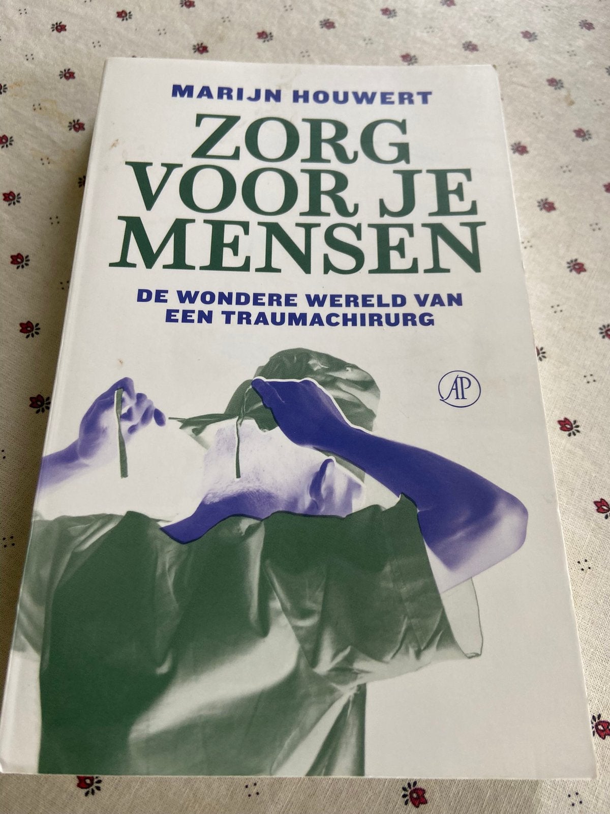 Zorg voor je mensen Martijn Houwert, Ophalen of Verzenden, Zo goed als nieuw