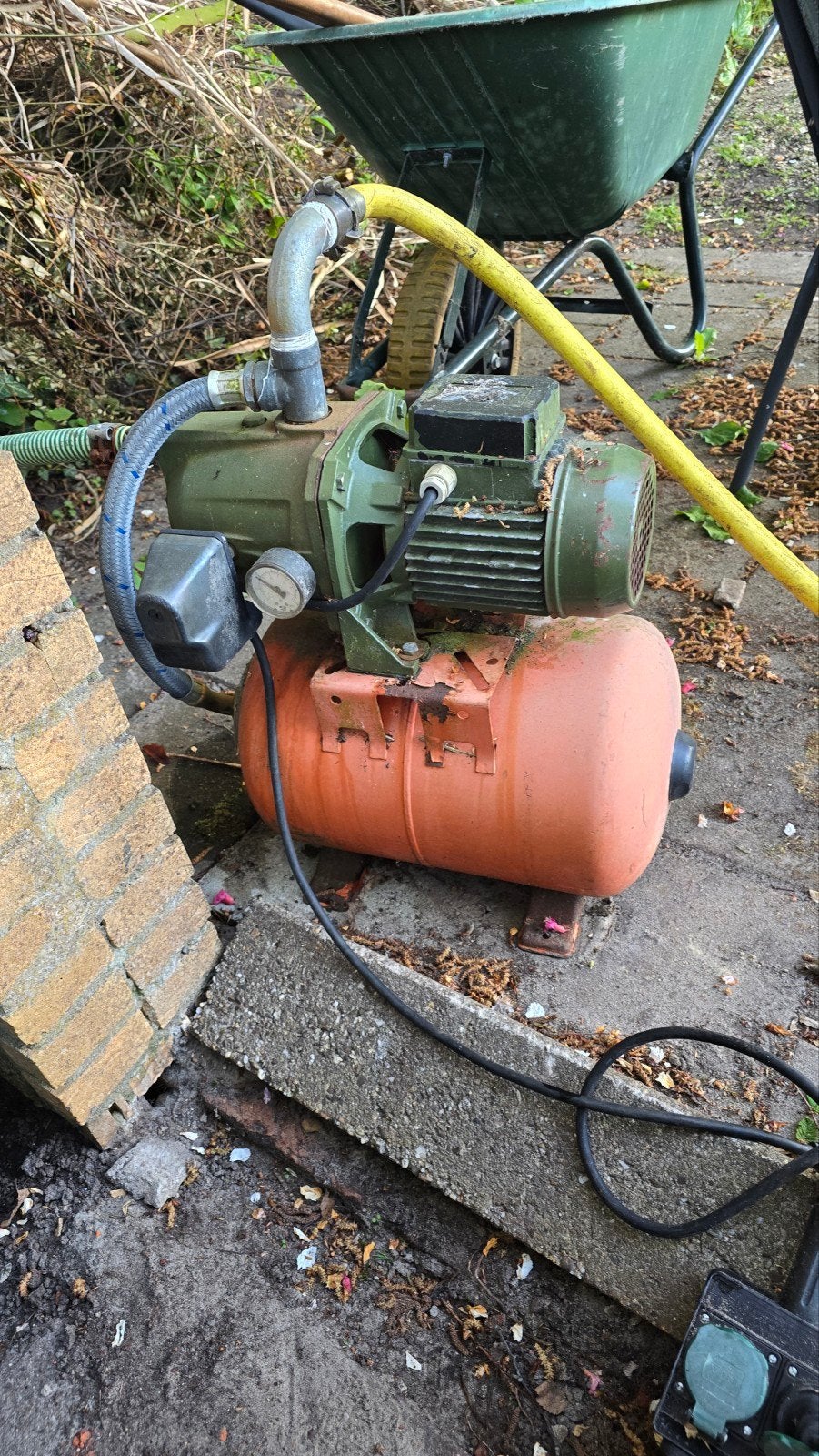 SAER TR5 zelfaanzuigende hydrofoor 3 m³/h, 5,2 Bar max., Ophalen, Gebruikt, Elektrisch, Hydrofoorpomp