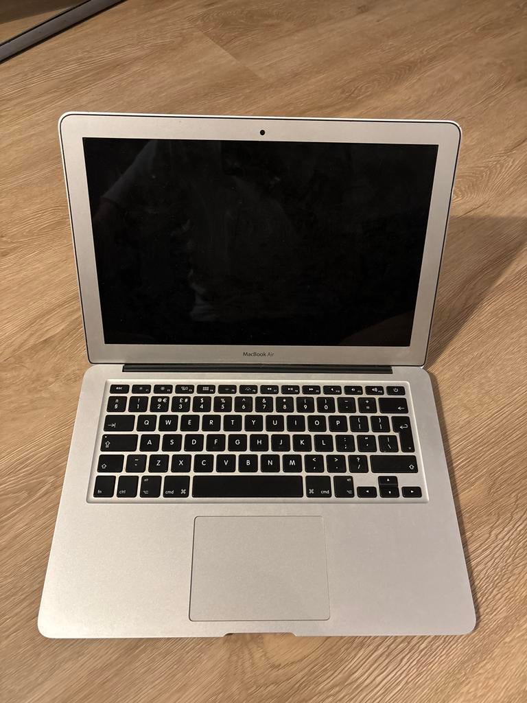 MacBook Air A1466 voor onderdelen, Gebruikt, Minder dan 4 GB, Qwerty, 13 inch