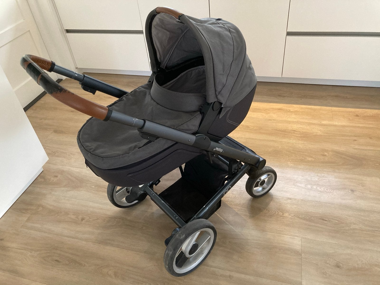 Mutsy iGO Combiwagen met verschillende accessoires, Kinderen en Baby's, Ophalen, Gebruikt, Combiwagen, Met reiswieg