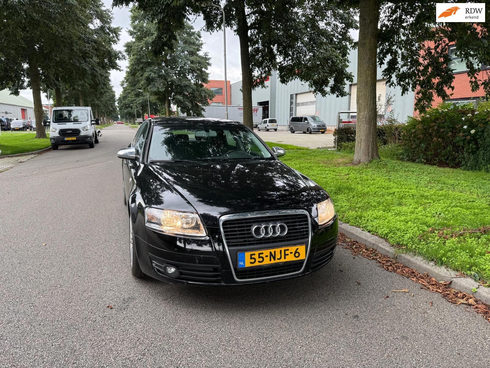 Audi A6 Limousine 2.4 Pro Line automaat ( Auto rijdt, maar r, Dealer onderhouden, Parkeersensor, Zwart, 10 km/l
