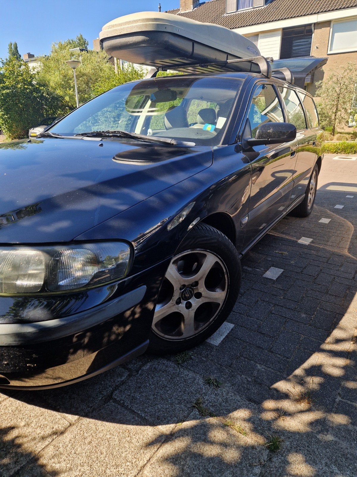 Volvo V70 2.4 140PK AUT 2003 Zwart, 1556 kg, 1800 kg, Zwart, Stationwagon