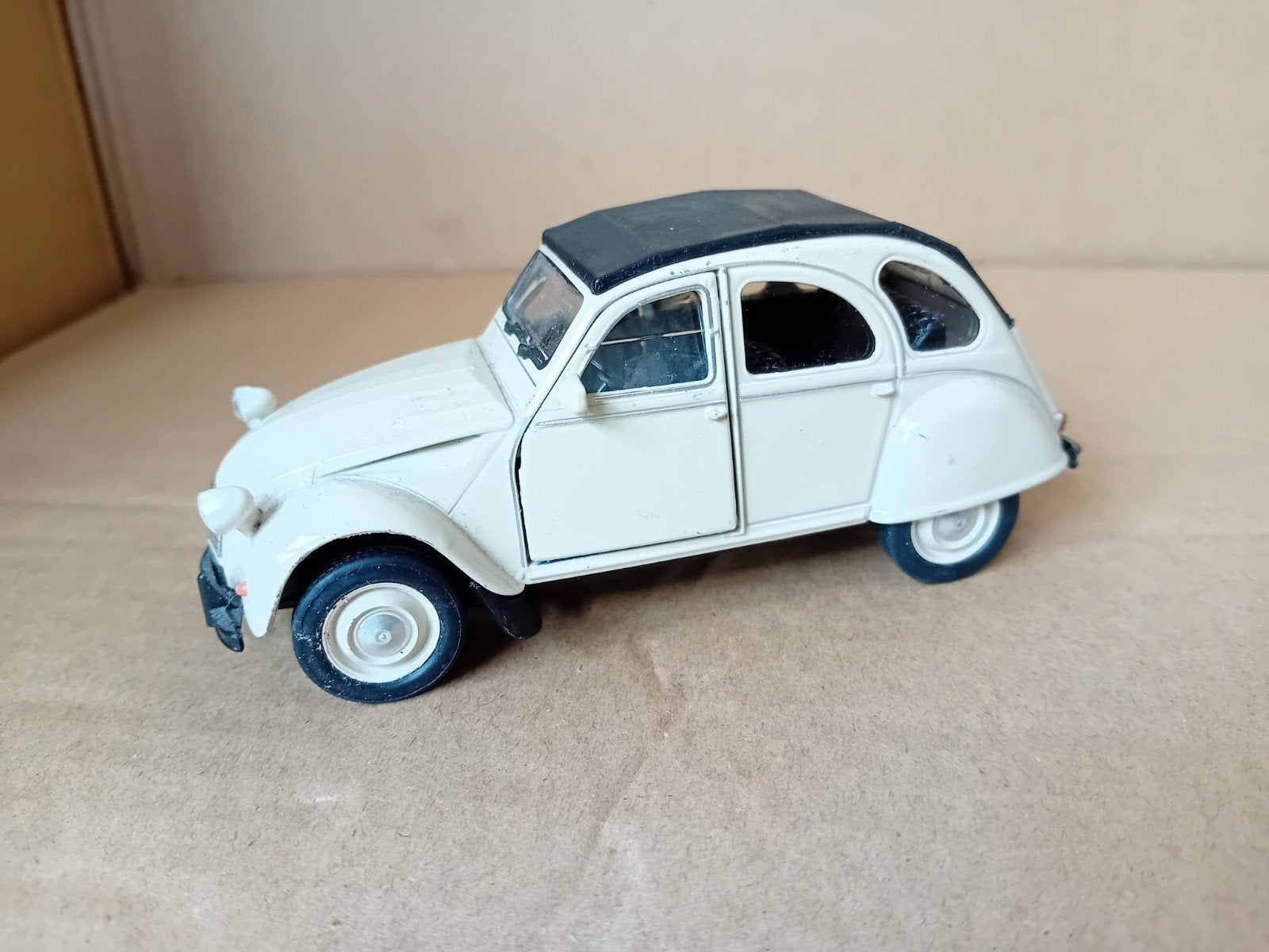 Welly Citroën 2cv, Ophalen of Verzenden, Auto