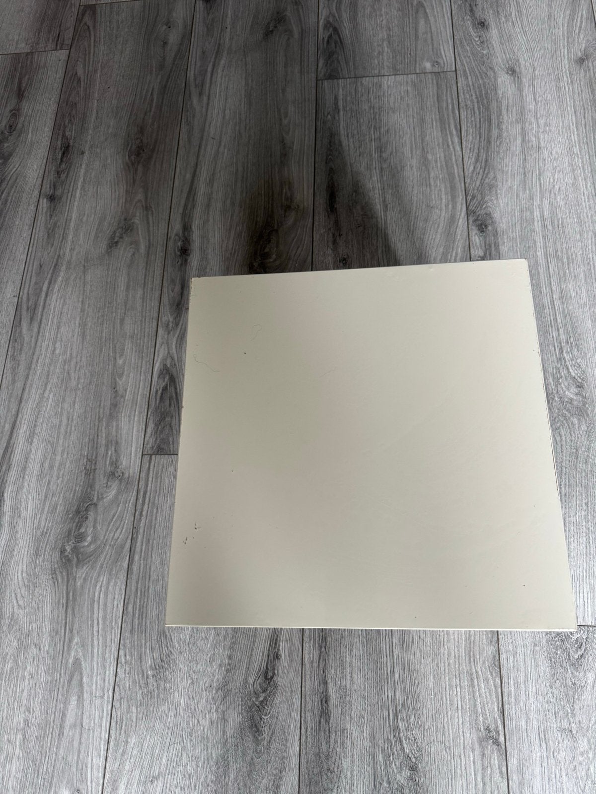 Witte bijzettafel/krukje - Zo goed als nieuw, Antiek en Kunst, Ophalen