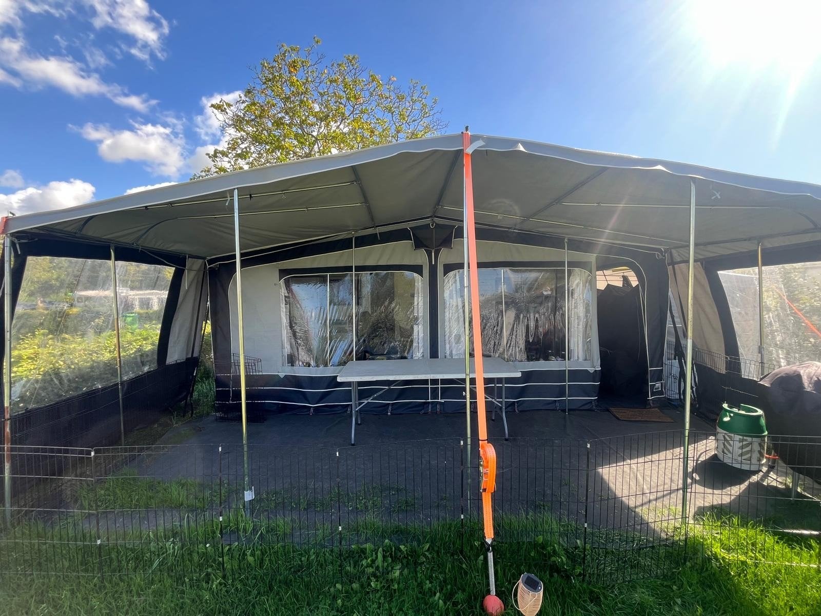 Ruime voortent, luifel en aanbouw voor caravan of camper, Ophalen, Gebruikt, Polyester, Overige merken