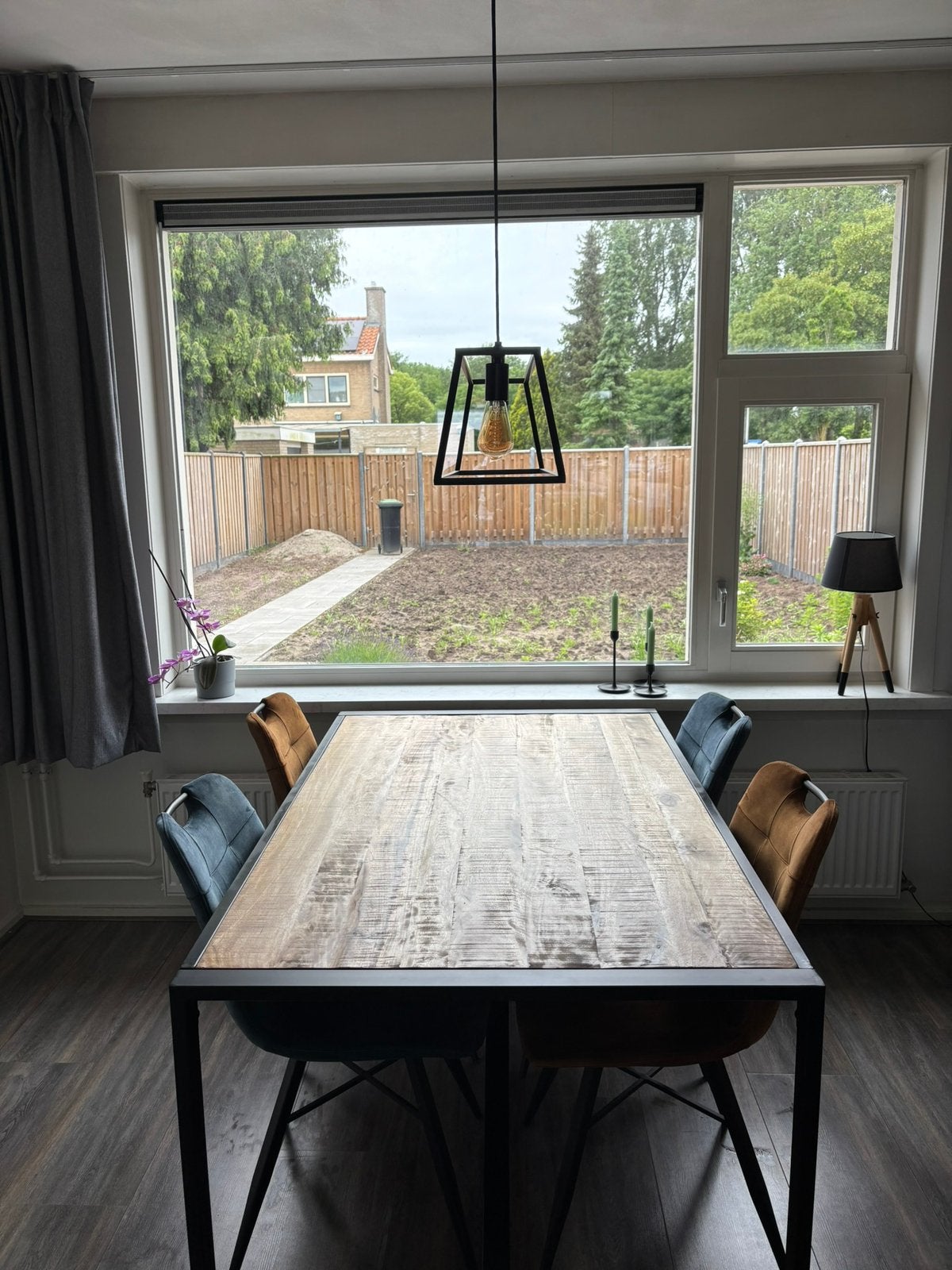 Mangohouten eettafel van Haco, Ophalen, Zo goed als nieuw, Vier