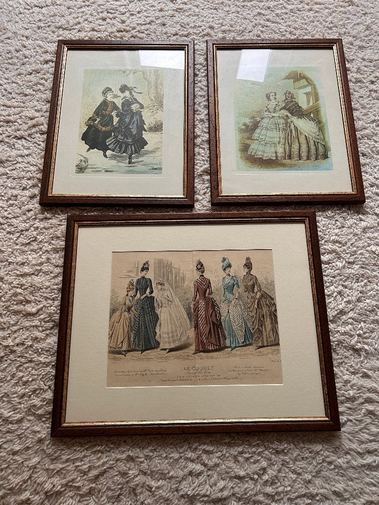 Set van 3 Franse modeprenten, Ophalen, Portret of Personen, Achter glas, Overige technieken
