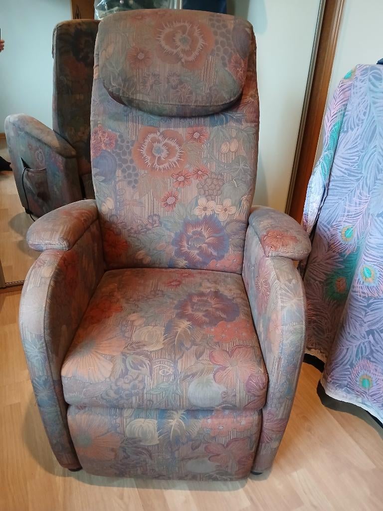 electrische relaxzetel, Ophalen, Gebruikt, 75 tot 100 cm, Minder dan 50 cm