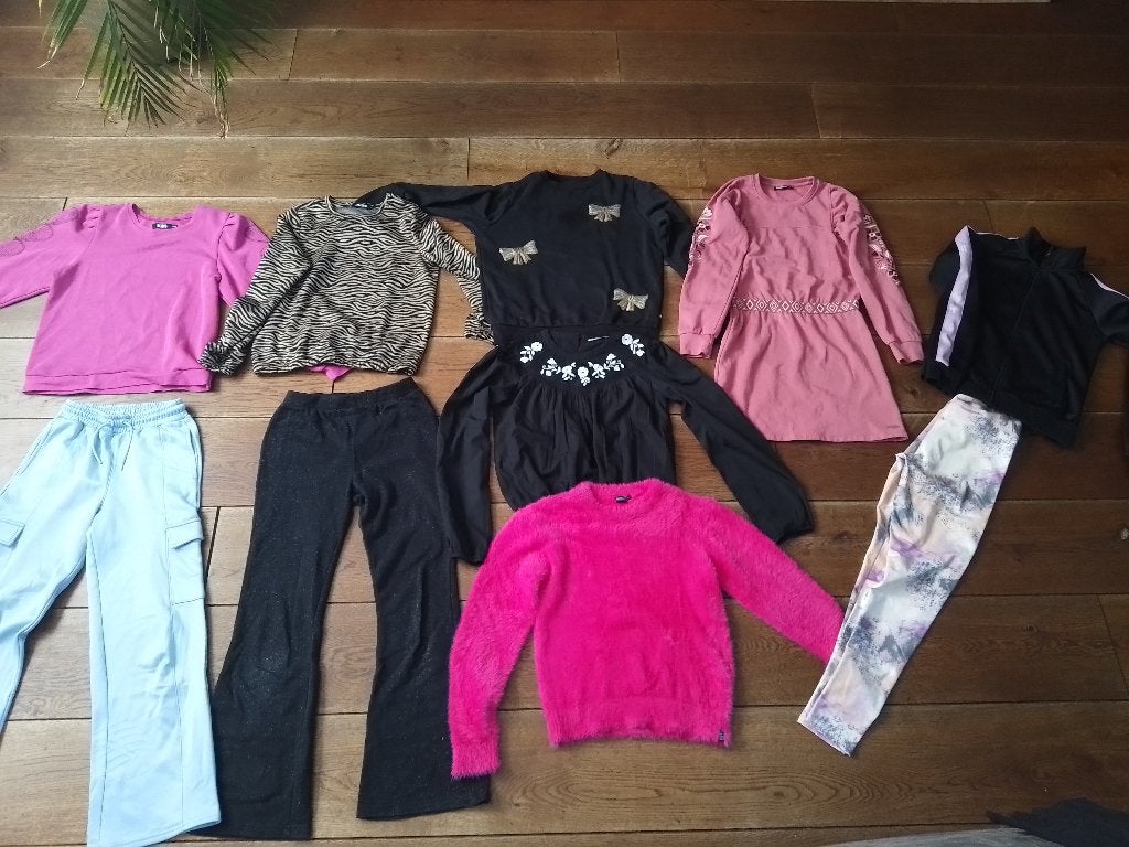 Pakket meisjeskleding maat 152, Kinderen en Baby's, Ophalen of Verzenden, Gebruikt, Meisje, Setje