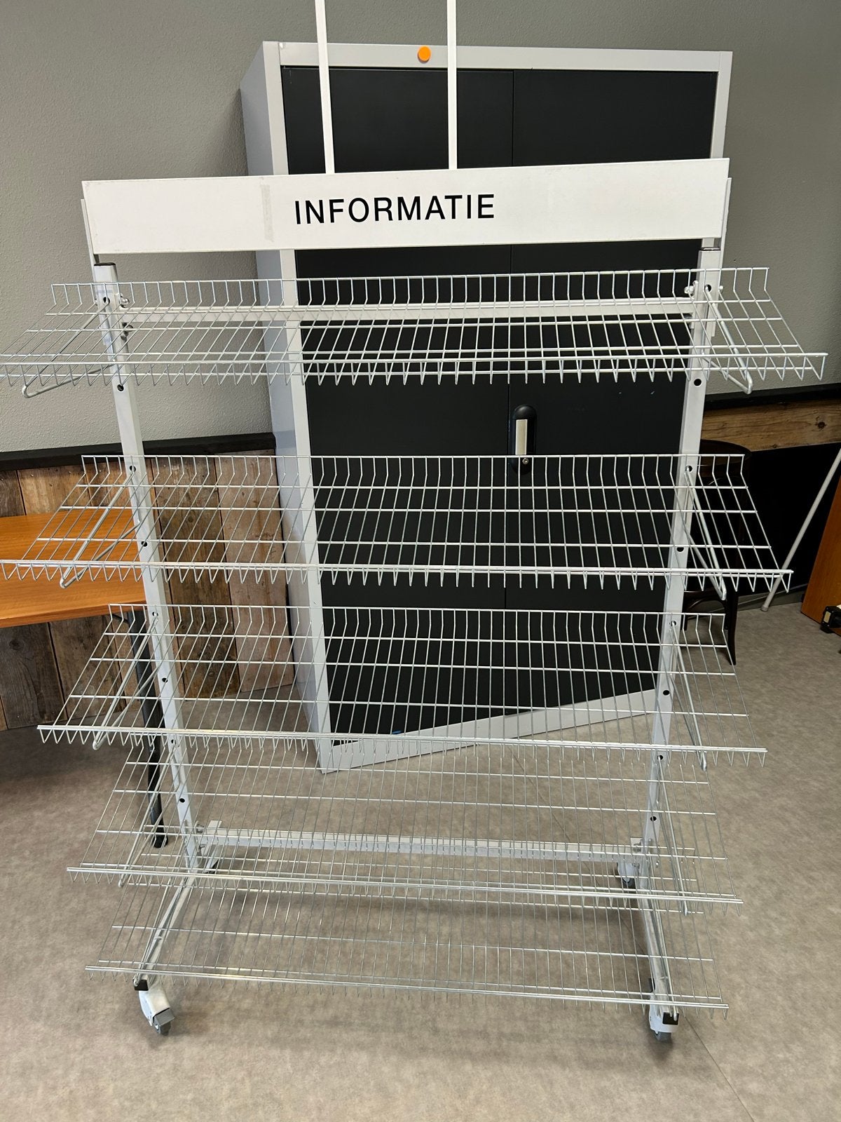Verrijdbaar informatierek met 6 etages, Ophalen of Verzenden