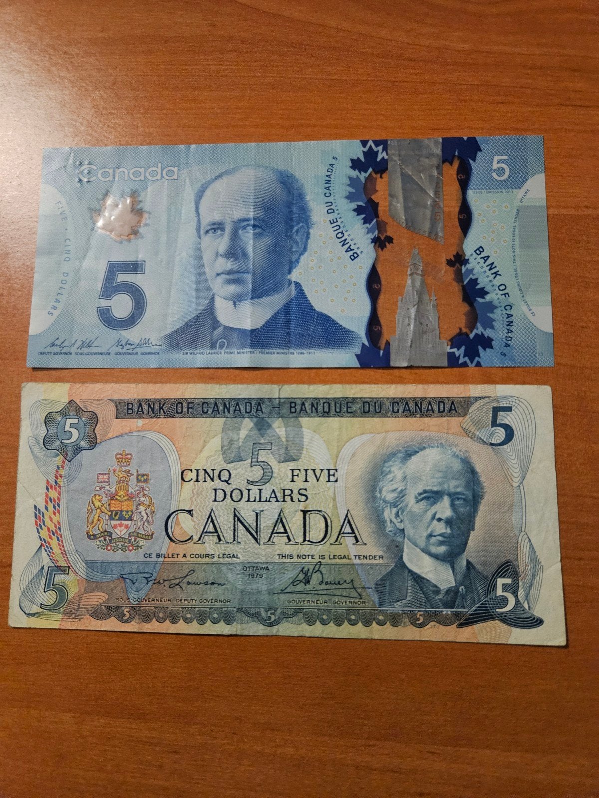 2x 5 dollars Canada set Ottawa, Postzegels en Munten, Bankbiljetten | Amerika, Ophalen of Verzenden, Noord-Amerika, Setje