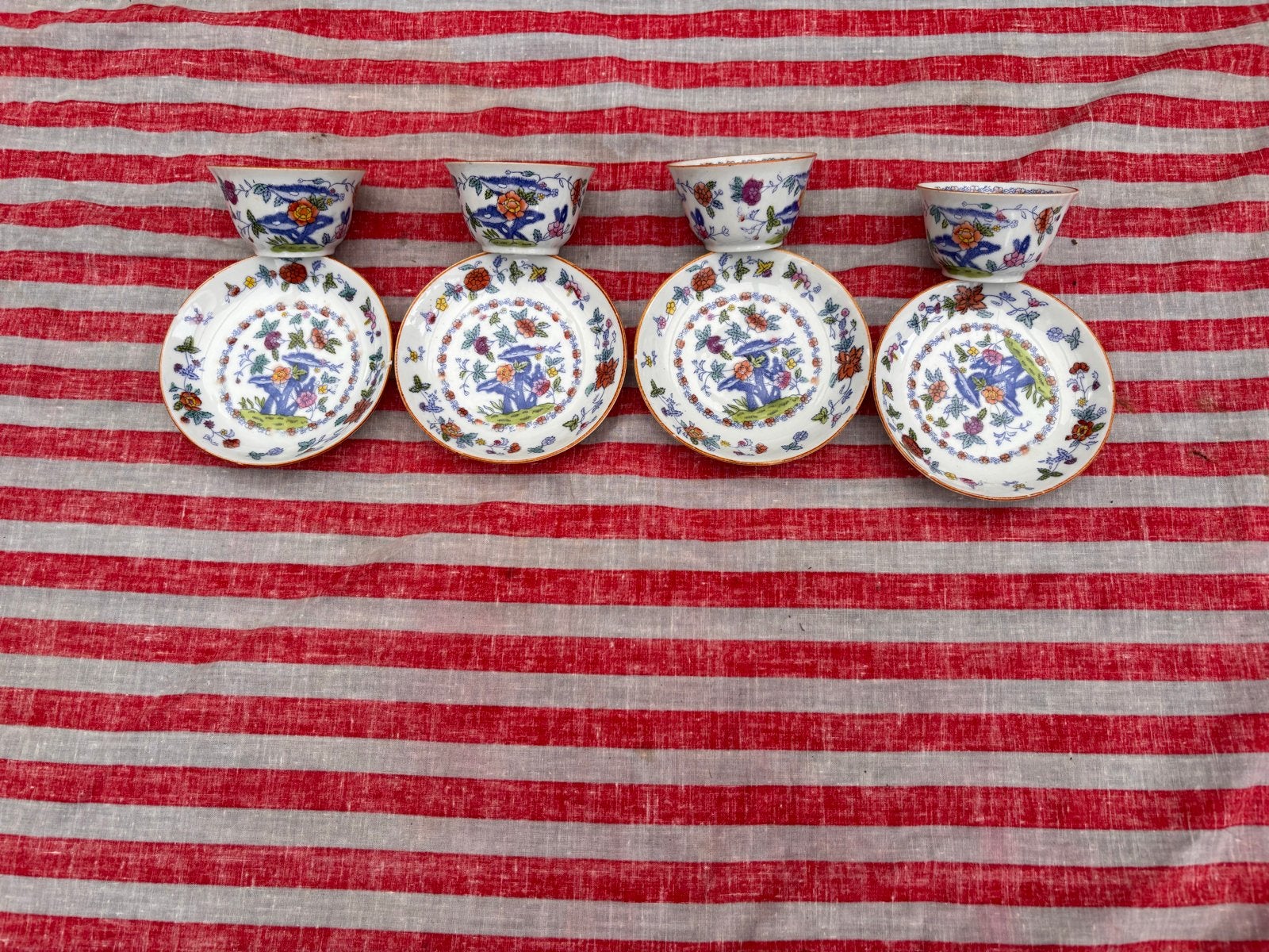Set van 4 Chinese porseleinen kopjes en schotels, Ophalen of Verzenden