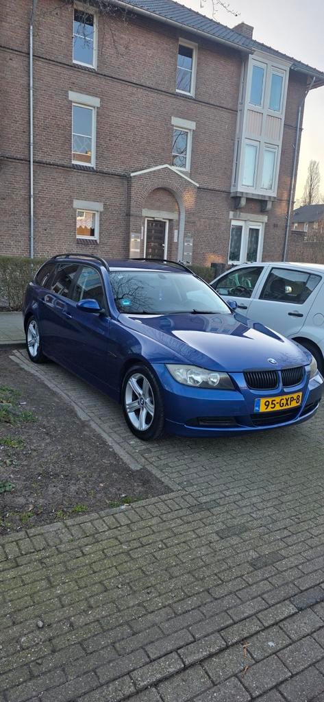 BMW 3-Serie 2.0 318 I Touring 105KW AUT 2008 Blauw, Automaat, 1995 cc, Zwart, Origineel Nederlands