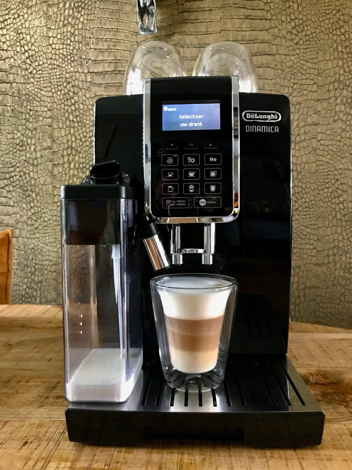 Delonghi Dinamica Latte-Crème Bonenmachine, Witgoed en Apparatuur, Gebruikt, 10 kopjes of meer, Koffiemachine, Ophalen of Verzenden