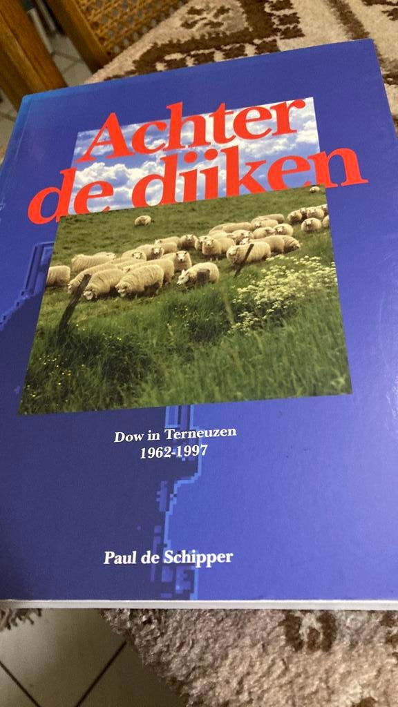 Achter de Duinen.Dow in Terneuzen, Boeken, Ophalen of Verzenden, Zo goed als nieuw