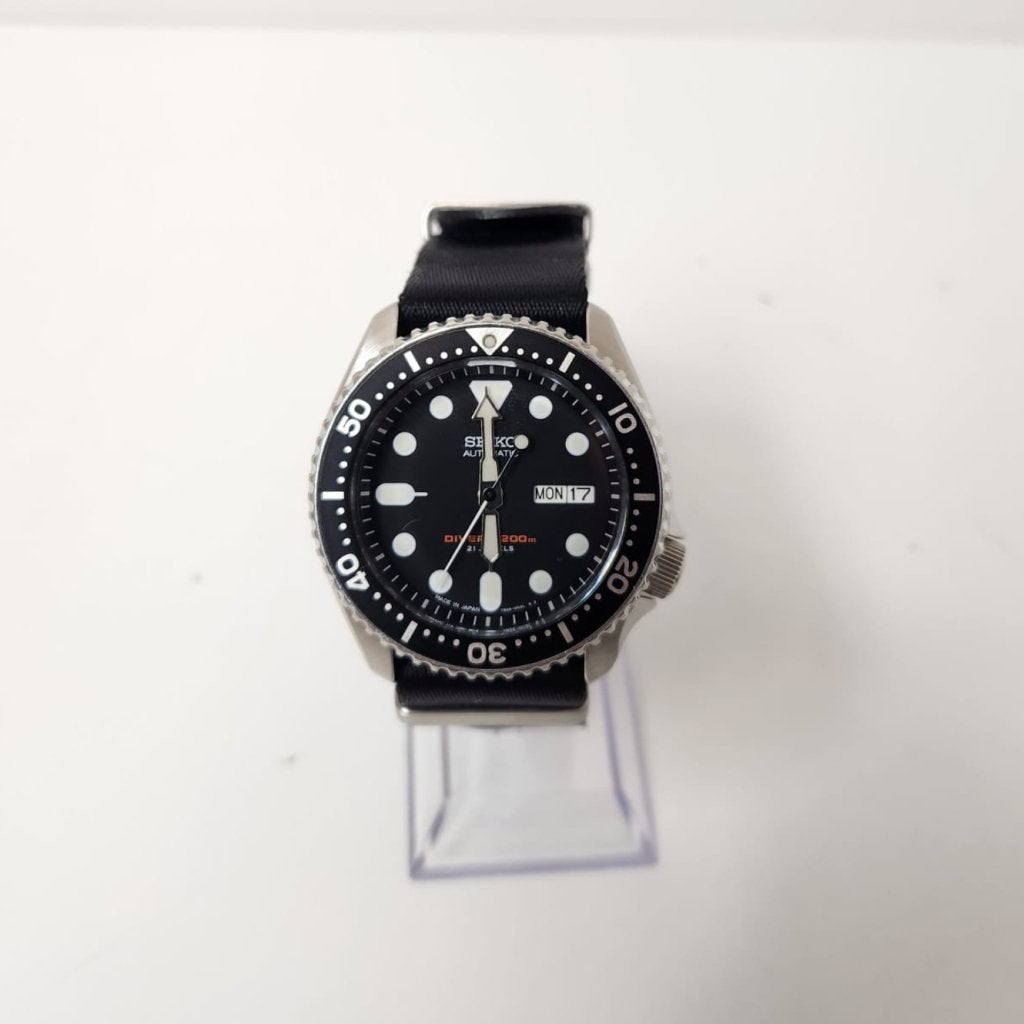 Seiko Diver skx-007j1 42MM Automatic  | Nette staat, Seiko, Gebruikt, Support@seiko.com, 5-11, Akasaka 2-chome
Minato-ku, Tokyo 107-0052
Japan