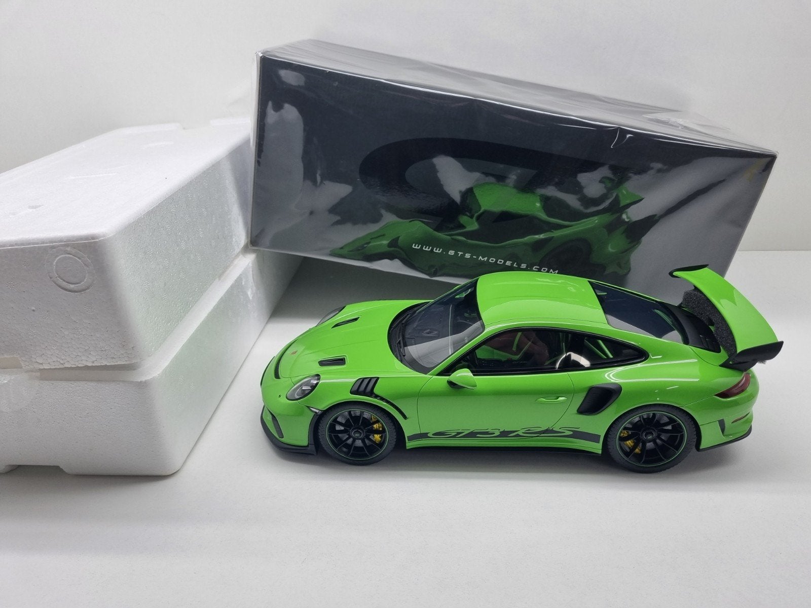1:12 Gt Spirit
Porsche 911 (991.2) GT3 RS
1/999 1:12 Nieuw, Ophalen of Verzenden, Nieuw, 1:9 t/m 1:12, Auto