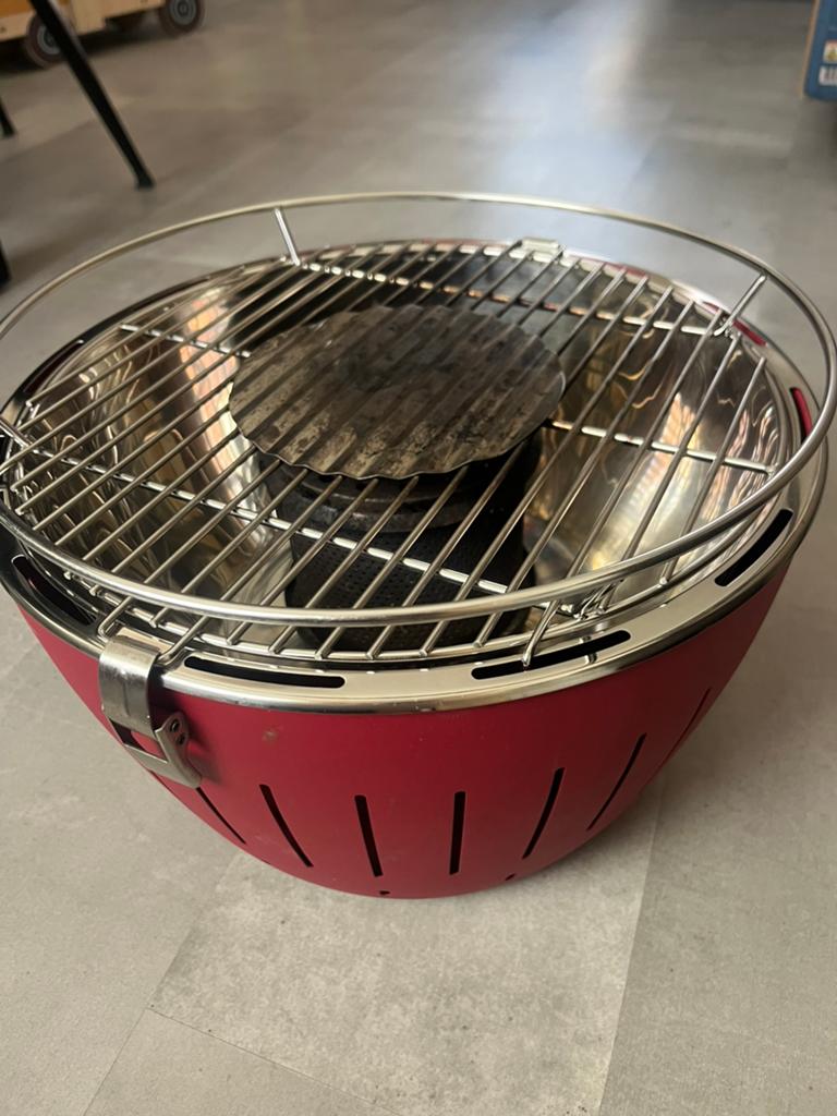 LotusGrill in goede staat, Tuin en Terras, Houtskoolbarbecues, Ophalen of Verzenden, Zo goed als nieuw