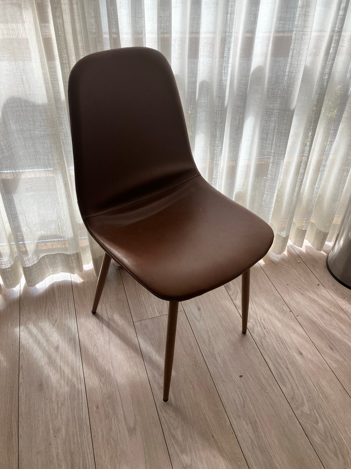 3 cognackleurige stoelen van JYSK, Ophalen, Gebruikt, Leer, Drie
