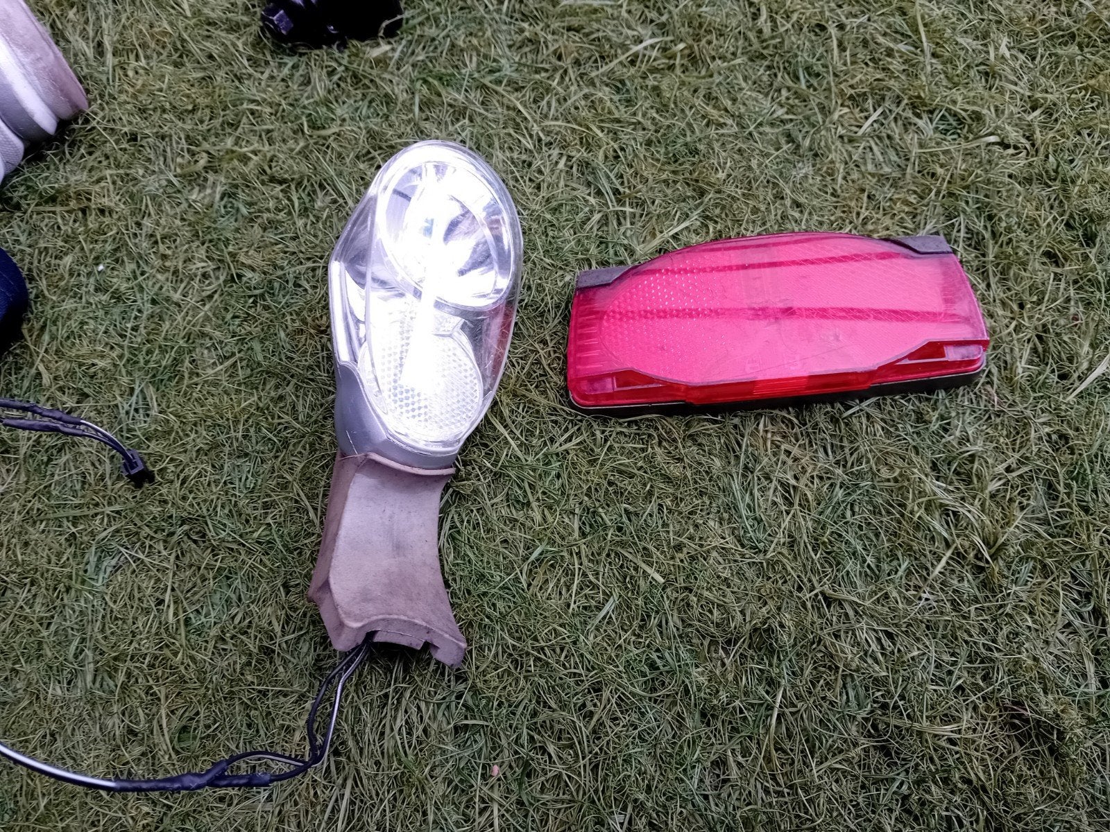 Voor- en achterlamp fiets, gevonden bij opruimen, Ophalen of Verzenden, Gebruikt, Overig, Verlichtingsset