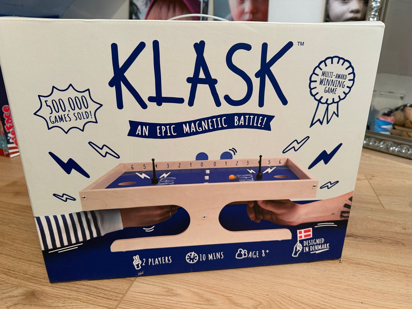 Klask - Compleet spel, zo goed als nieuw, Hobby en Vrije tijd, Gezelschapsspellen | Bordspellen, Een of twee spelers, Ophalen of Verzenden