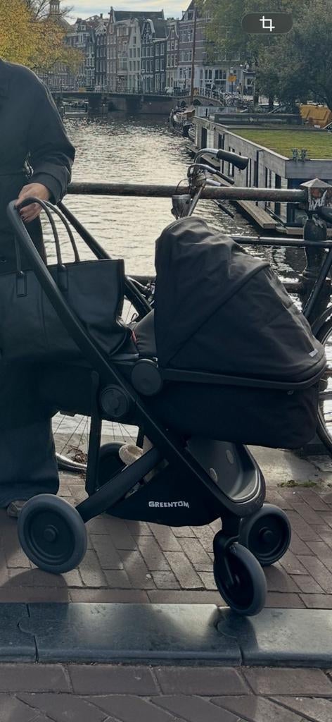 Greentom kinderwagen met carrycot - licht en duurzaam, Kinderen en Baby's, Kinderwagens en Combinaties, Ophalen of Verzenden, Zo goed als nieuw