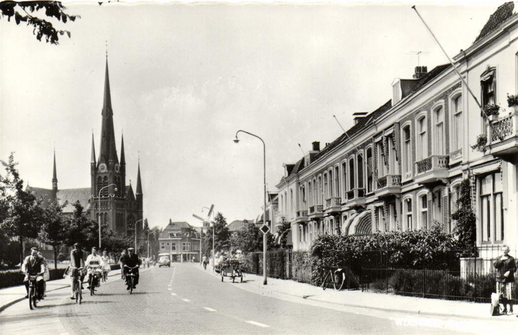 Woerden, Oostdam - fietsers auto - ongelopen, Verzenden, Voor 1920, Ongelopen, Utrecht