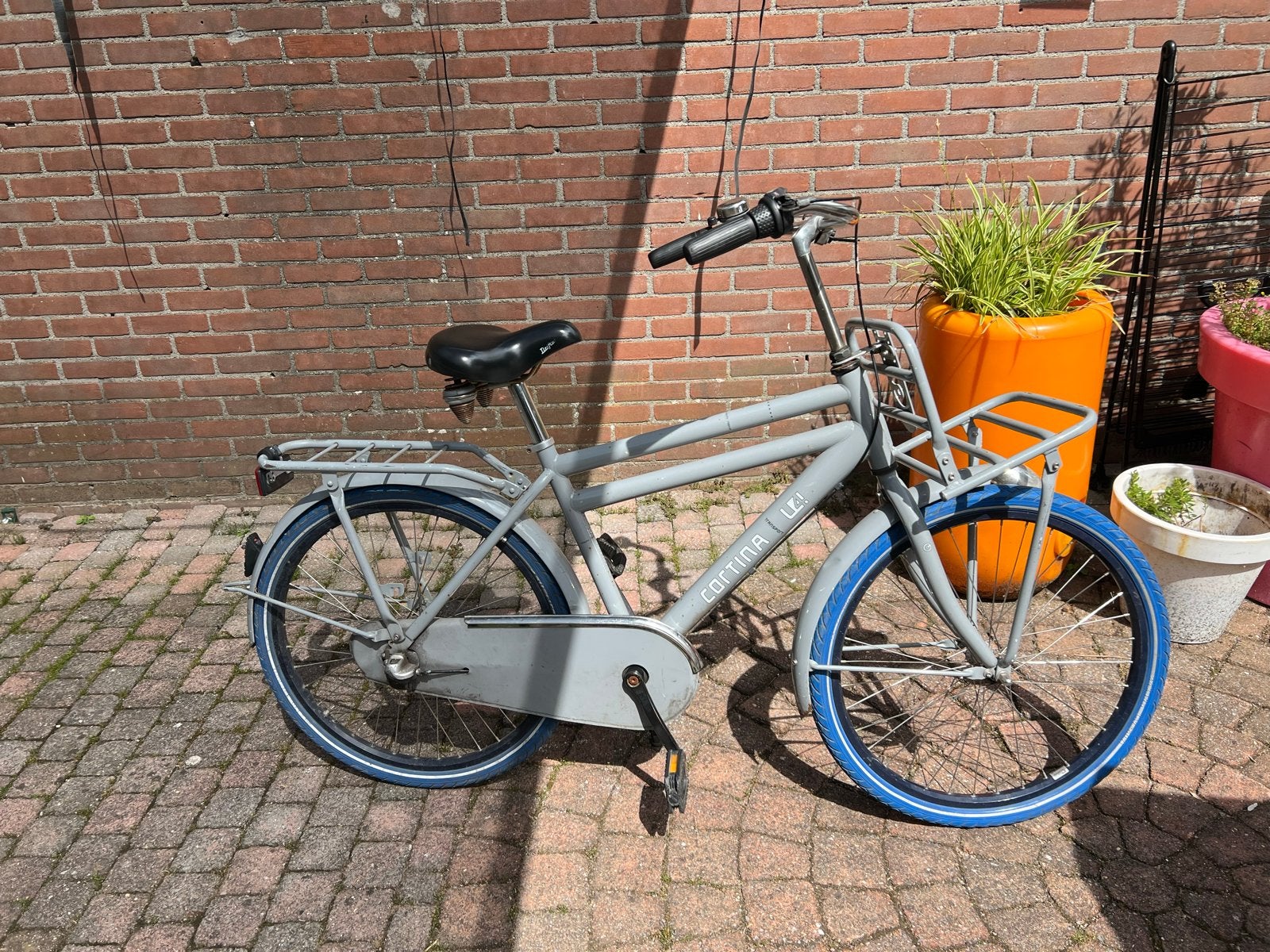 Cortina U4 Transportfiets 24 inch - Grijs met blauwe banden, Fietsen en Brommers, Fietsen | Meisjes, Ophalen, Gebruikt, Terugtraprem
