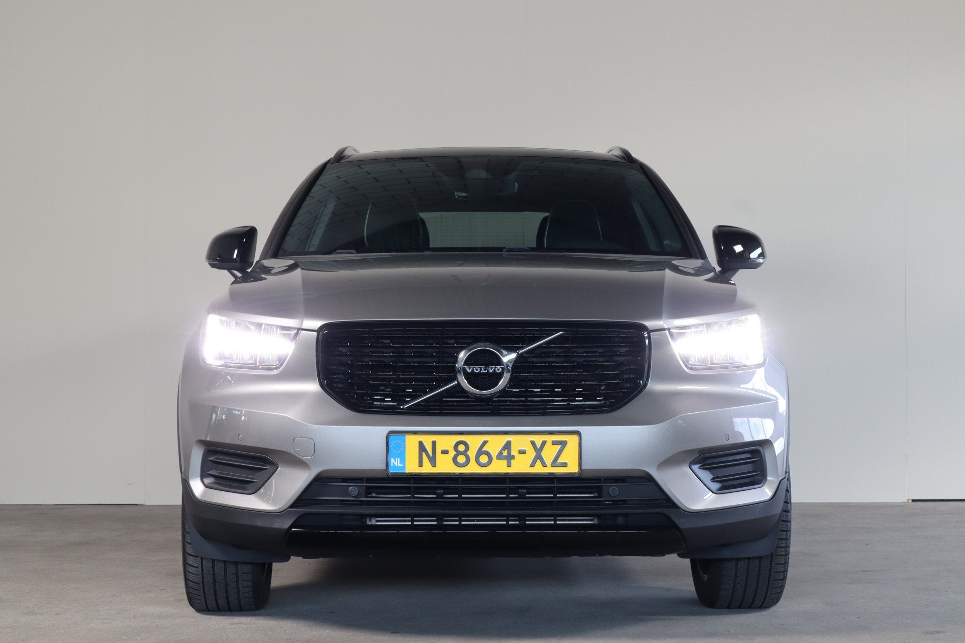 Volvo XC40 1.5 T4 Recharge R-Design NL-Auto! Harman Kardon I, Euro 6, 129 pk, Bedrijf, Hybride Elektrisch/Benzine