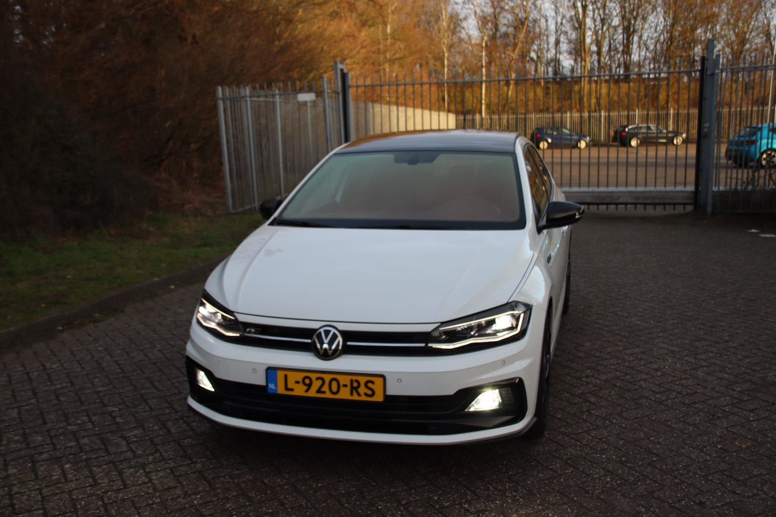 Volkswagen Polo 1.0 TSI |3xR - Line| Pano | Virtual | DSG |, Auto's, 95 pk, 1096 kg, Origineel Nederlands, Particulier