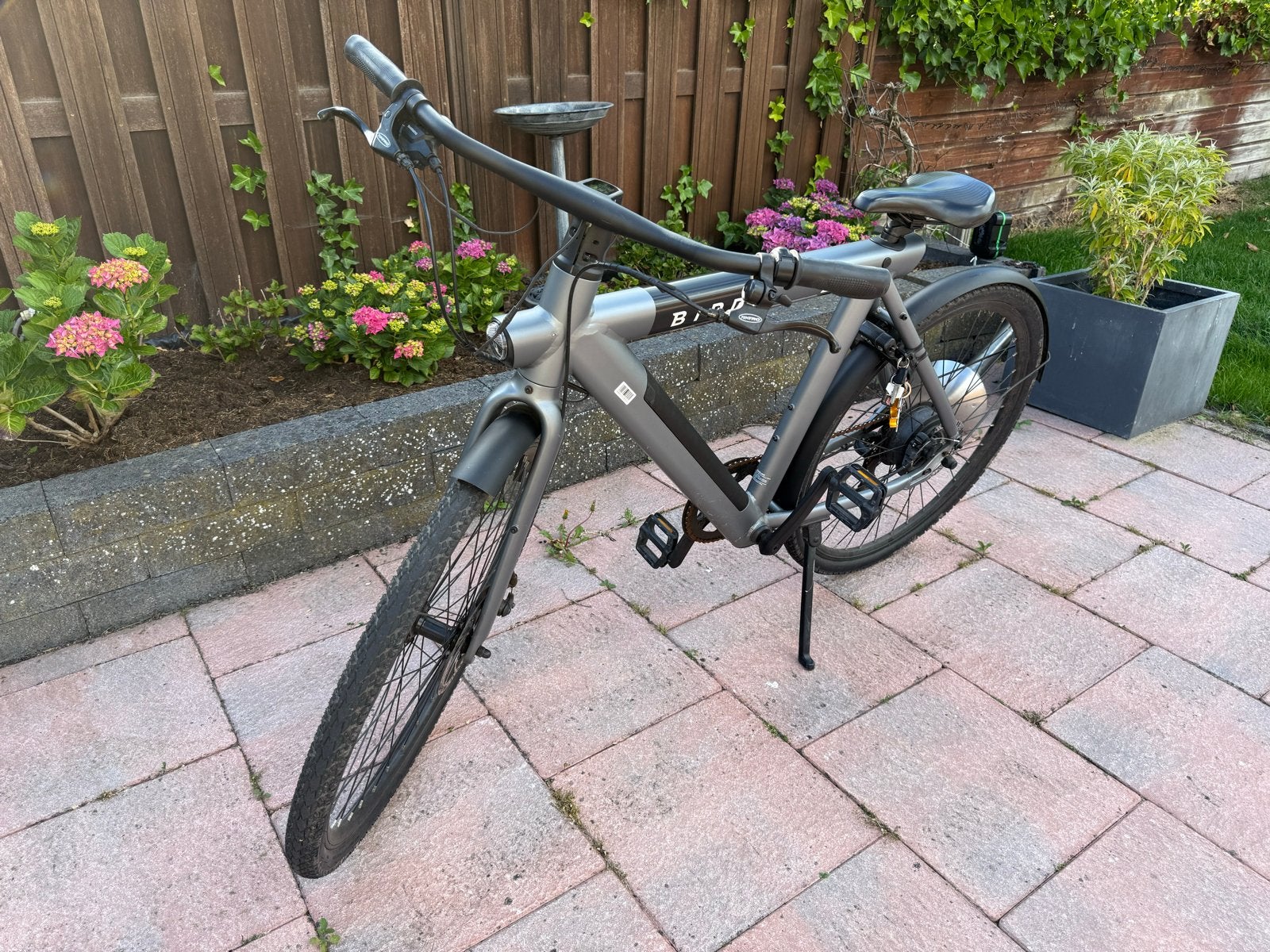 Bird Bike - Stijlvolle en comfortabele e-bike lage km stand, Gebruikt, 51 tot 55 cm, 30 tot 50 km per accu, Ophalen