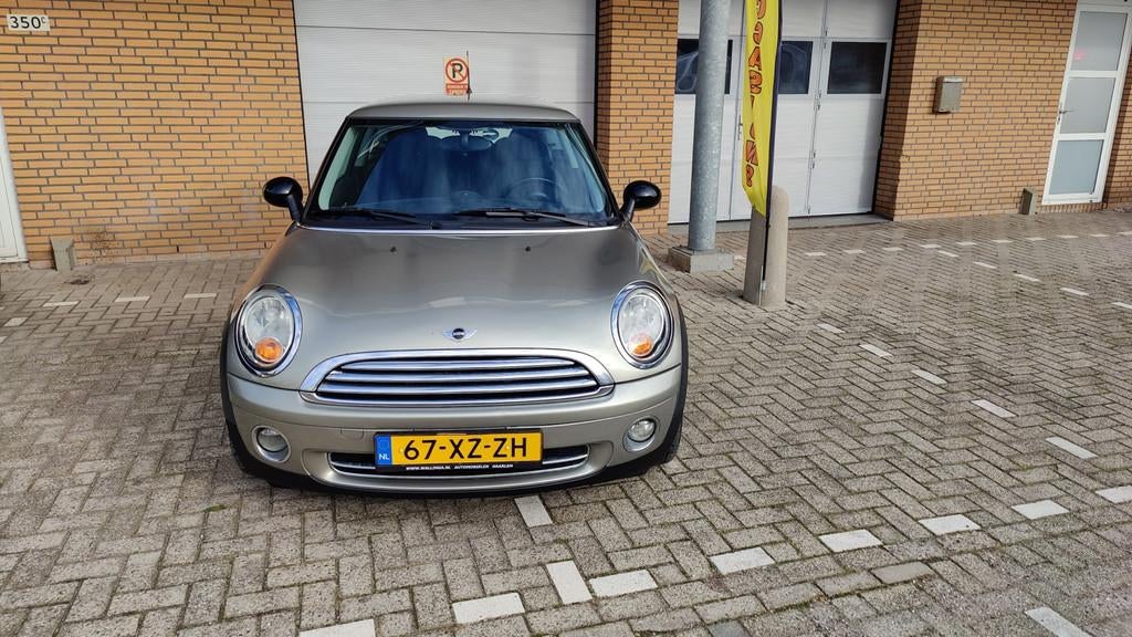 Mini Mini 1.4 One Pepper Nieuwe APK Zeer nette auto, Voorwielaandrijving, Gebruikt, 4 stoelen, 49 €/maand