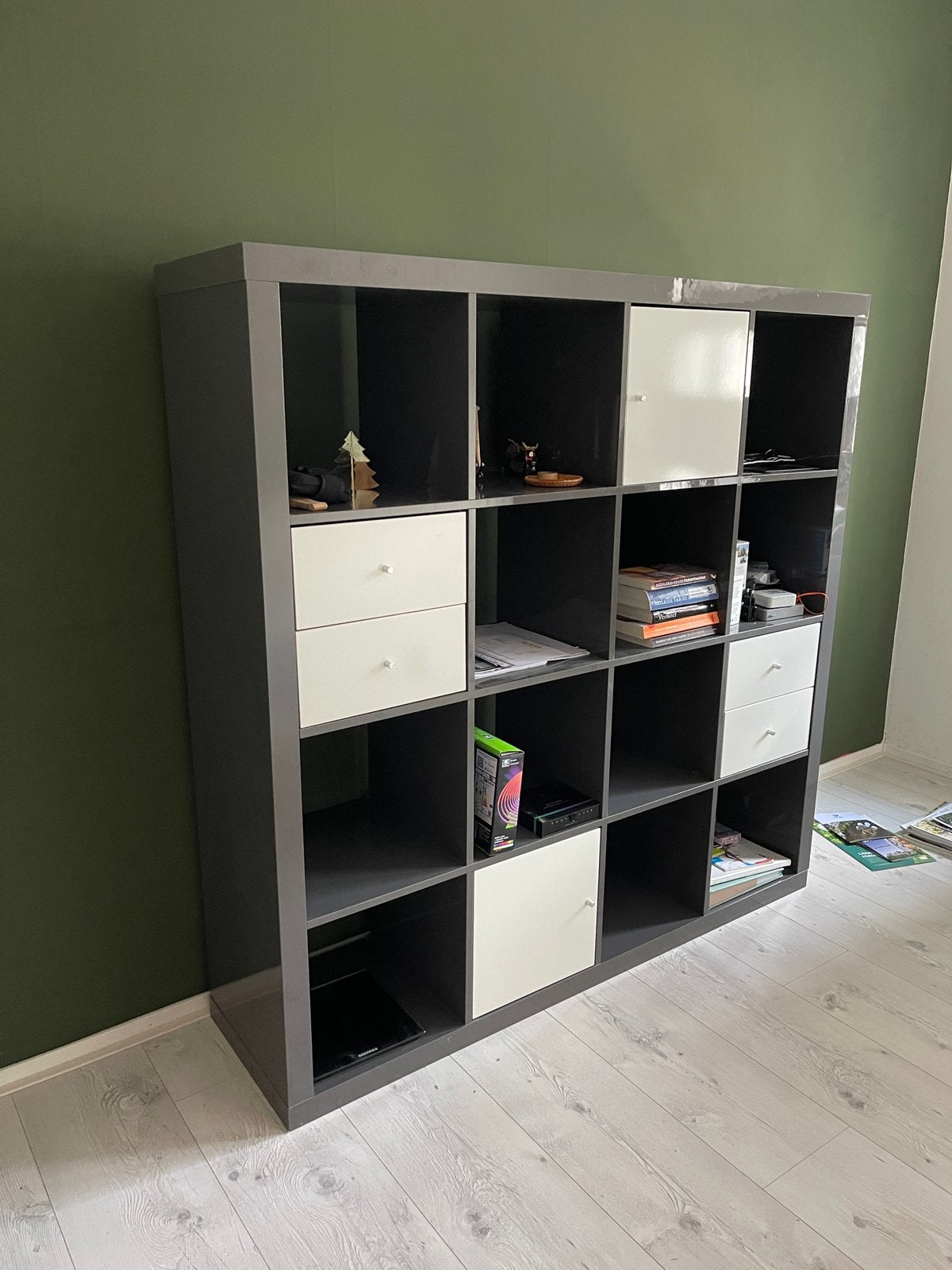 Ikea kast met deurtjes en lades, Huis en Inrichting, Kasten | Boekenkasten, Ophalen, Zo goed als nieuw, 25 tot 50 cm, 100 tot 150 cm