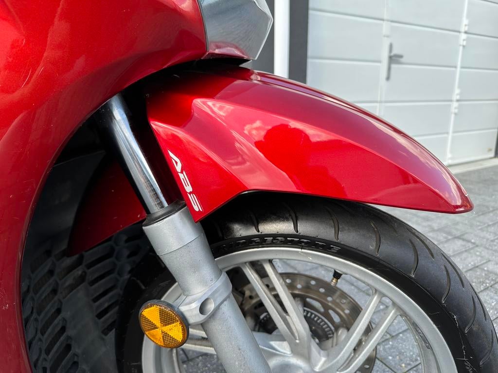 Honda SH 300i ABS Motorscooter | Keyless Go | Led | Xenon A2, Motoren, Motoren | Honda, Occasion, Bedrijf, Minimaal motorrijbewijs A2