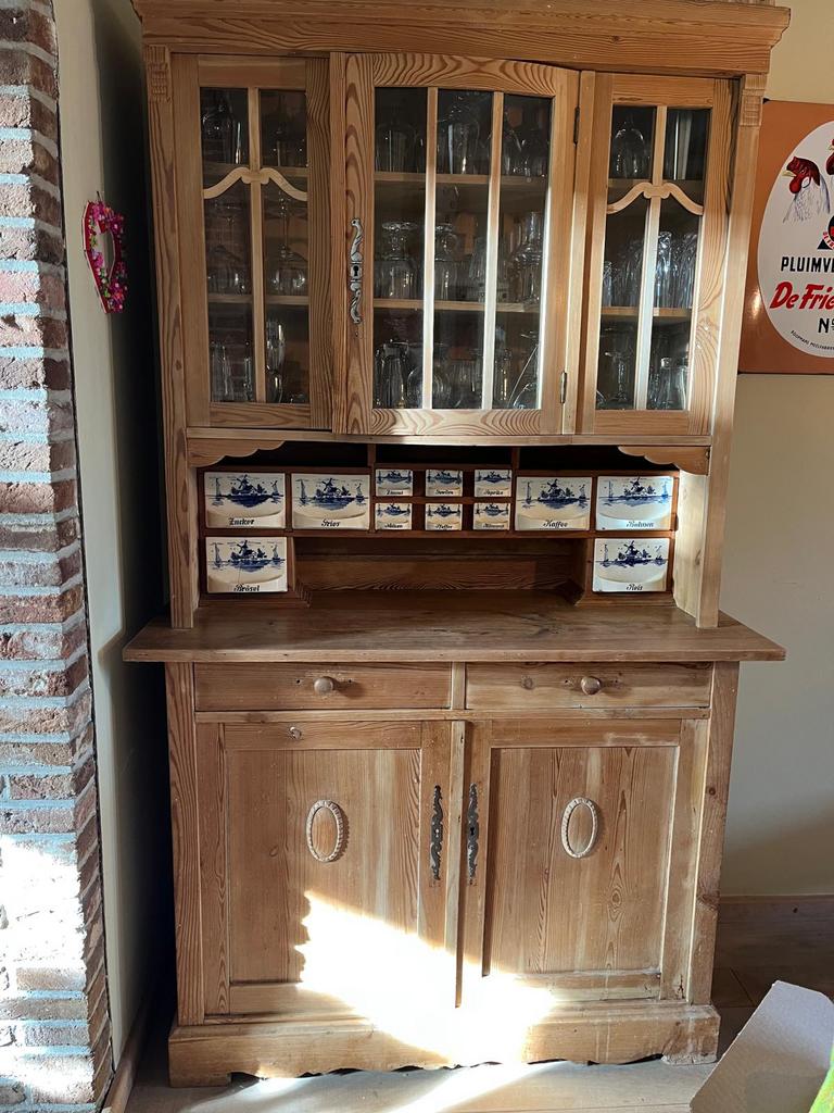 Antieke grenen buffetkast met kruidenladen, Ophalen, Gebruikt, 100 tot 150 cm, Met lade(s)