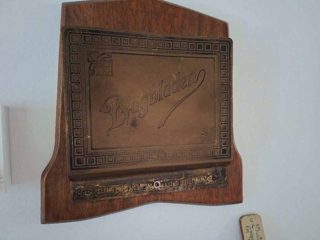 oude krantenhouder, Ophalen of Verzenden