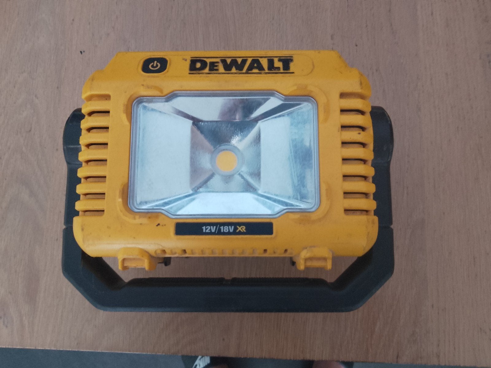 DeWalt DCL077 12/18V XR Compacte Werklamp