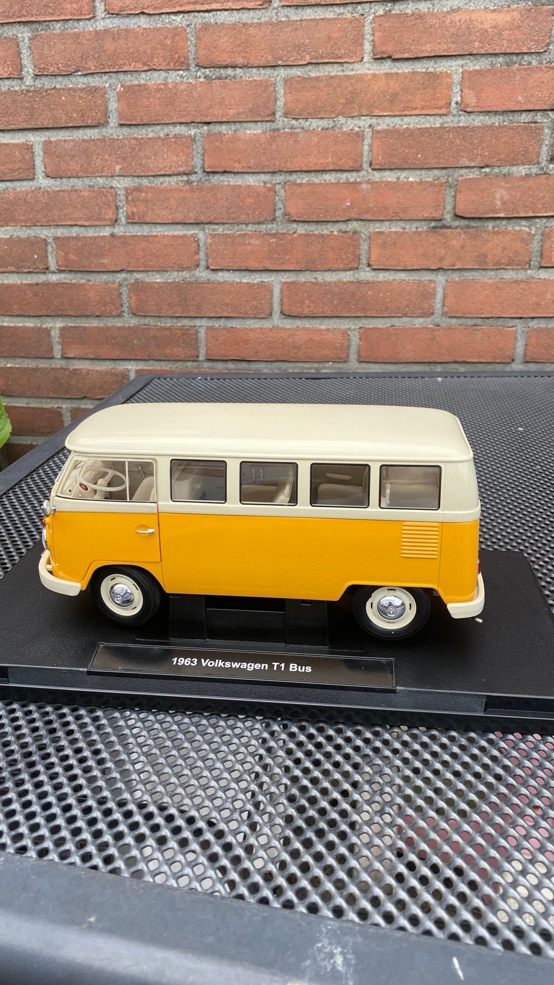 Mooi model Volkswagen 1/18, Ophalen of Verzenden, Zo goed als nieuw, Overige merken