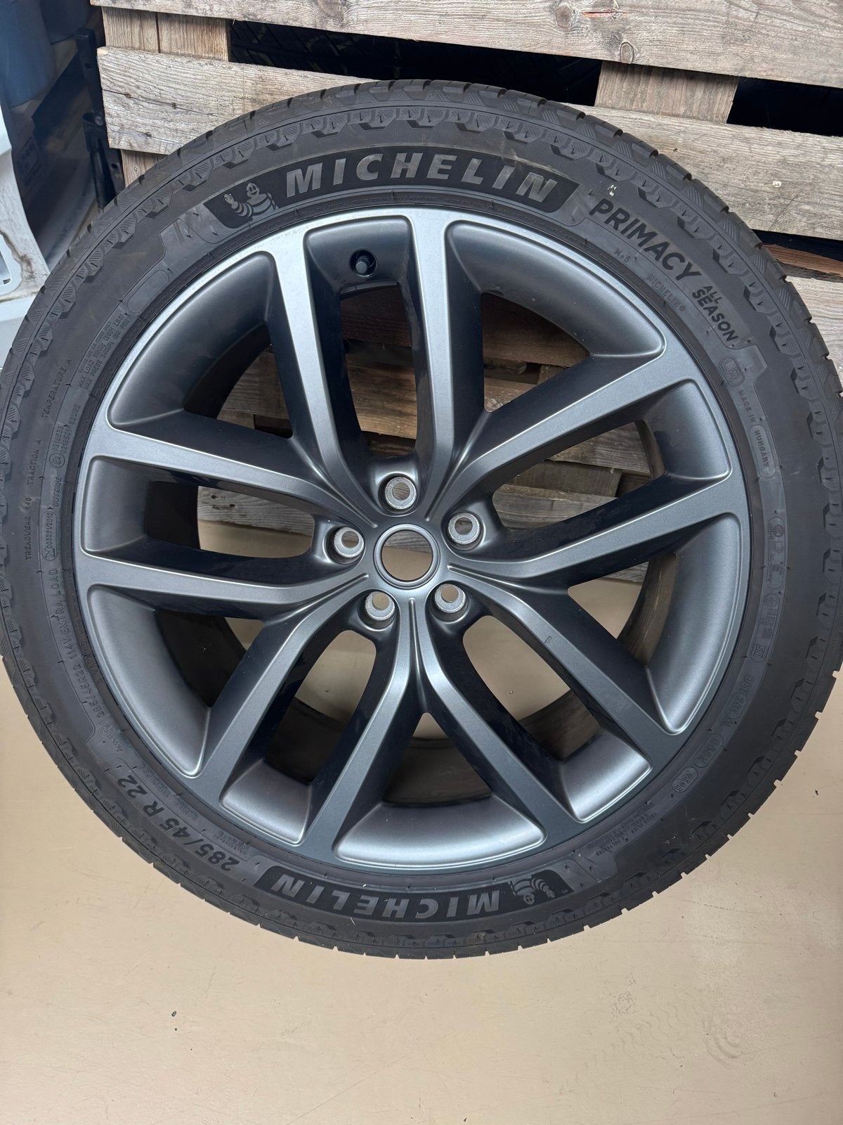 Range Rover sport 22 inch, Auto-onderdelen, Ophalen, Gebruikt, 285 mm, Banden en Velgen