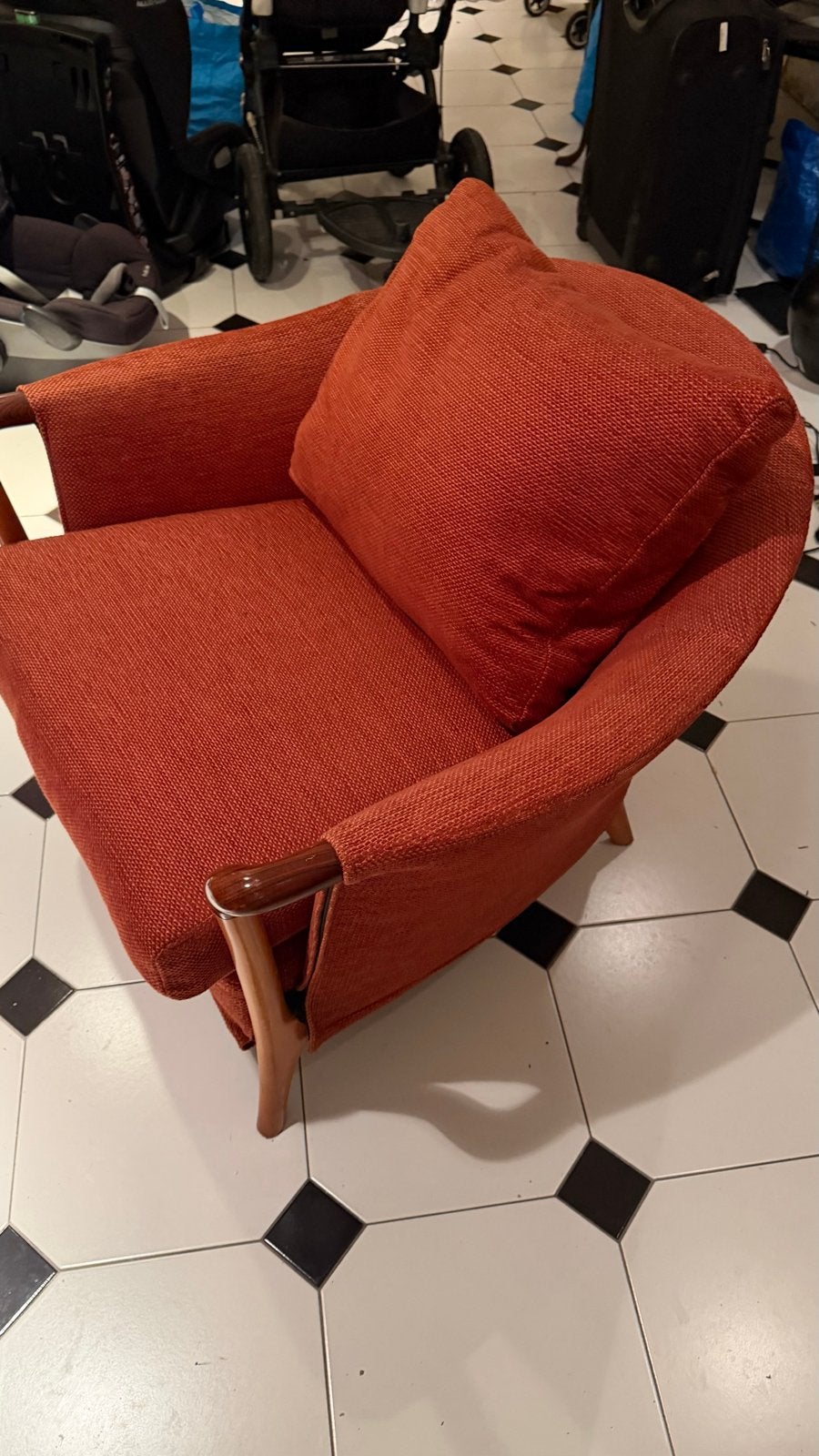 Giorgetti fauteuil, Huis en Inrichting, Fauteuils, Ophalen, Zo goed als nieuw, Hout, 75 tot 100 cm