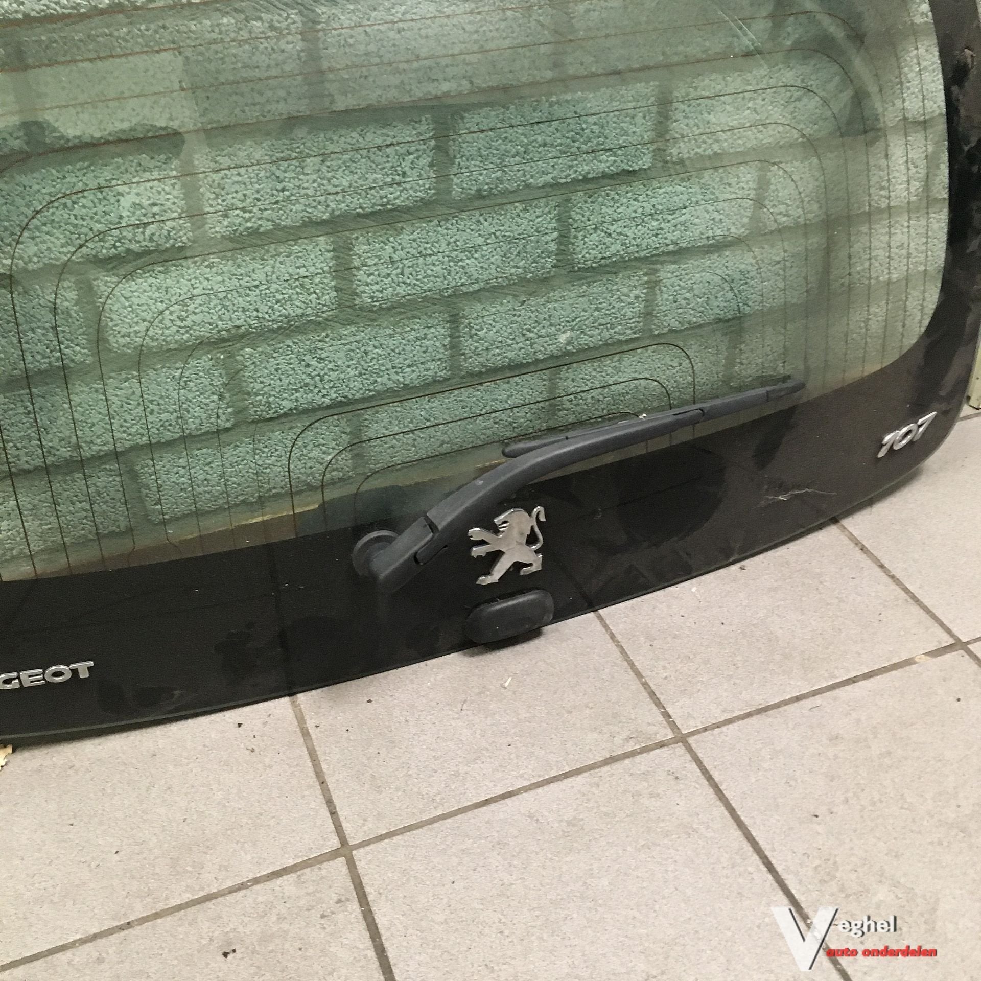 Peugeot 107  2009 of 2012 Achterklep / Achterruit, Ophalen, Gebruikt, -, Achter