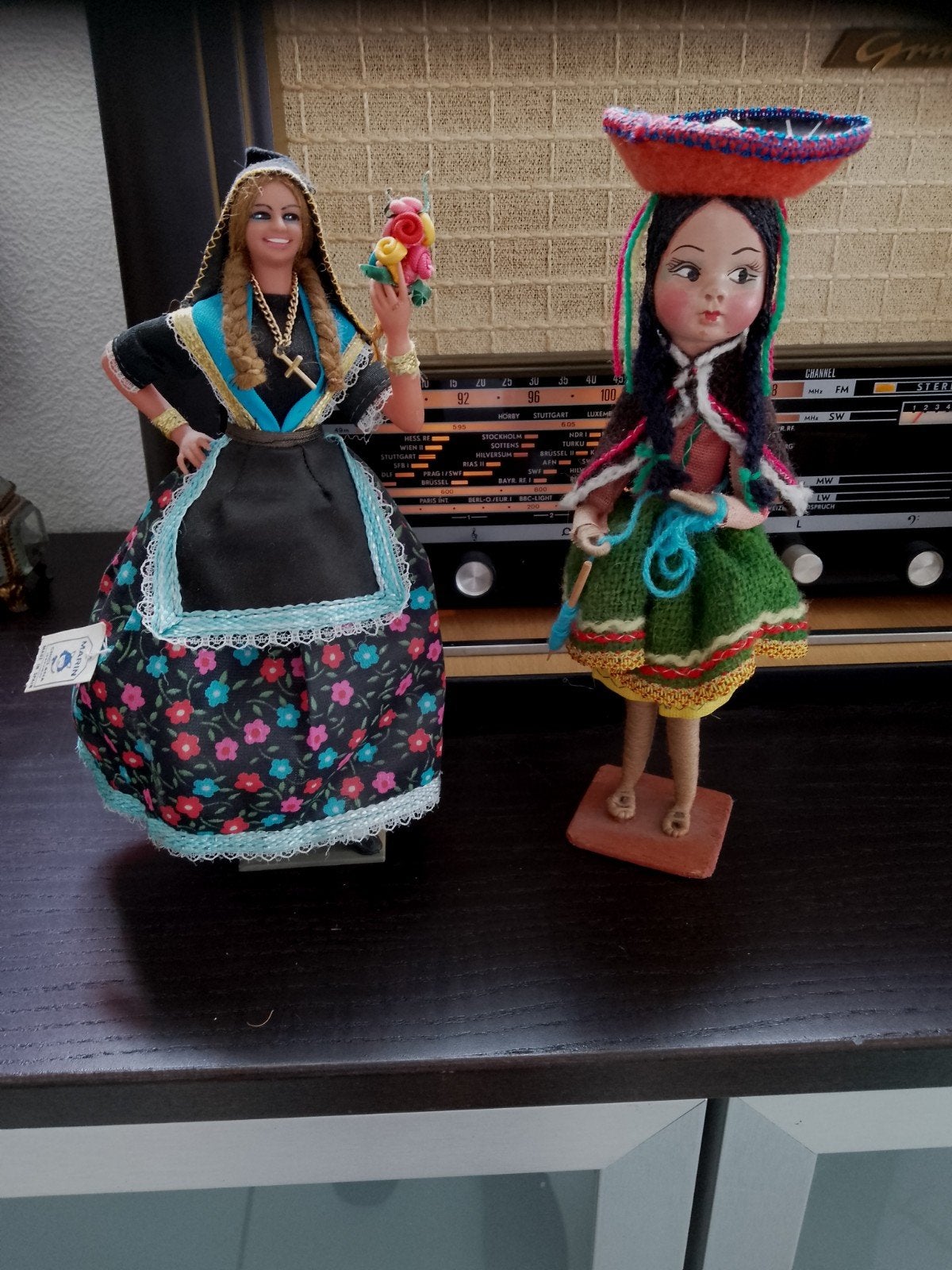 2 hele oude poppetjes 1 matin Spaanse pop en Peru vintage re, Verzenden, Pop