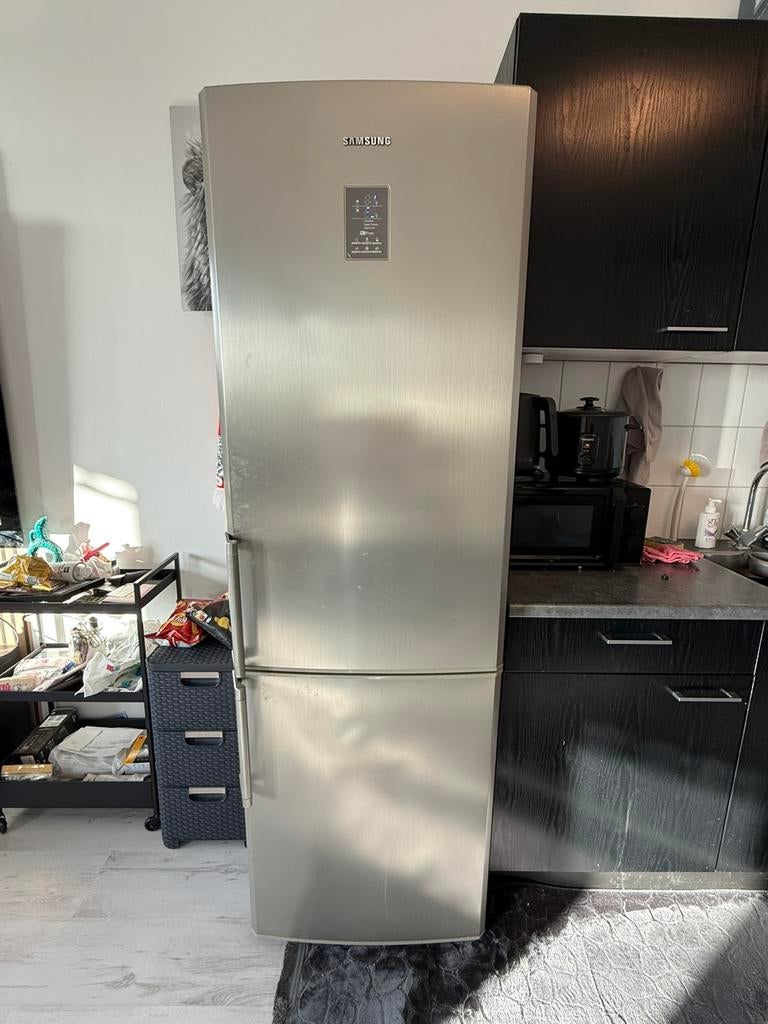 Samsung no frost koelkast, Witgoed en Apparatuur, Koelkasten en IJskasten, Ophalen, 200 liter of meer, 160 cm of meer, Zo goed als nieuw