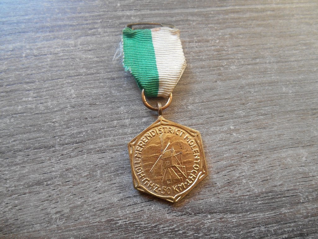 Schaats medaille 50 km Merendistrict Molentocht 1956, Postzegels en Munten, Ophalen of Verzenden, Overige materialen, Nederland