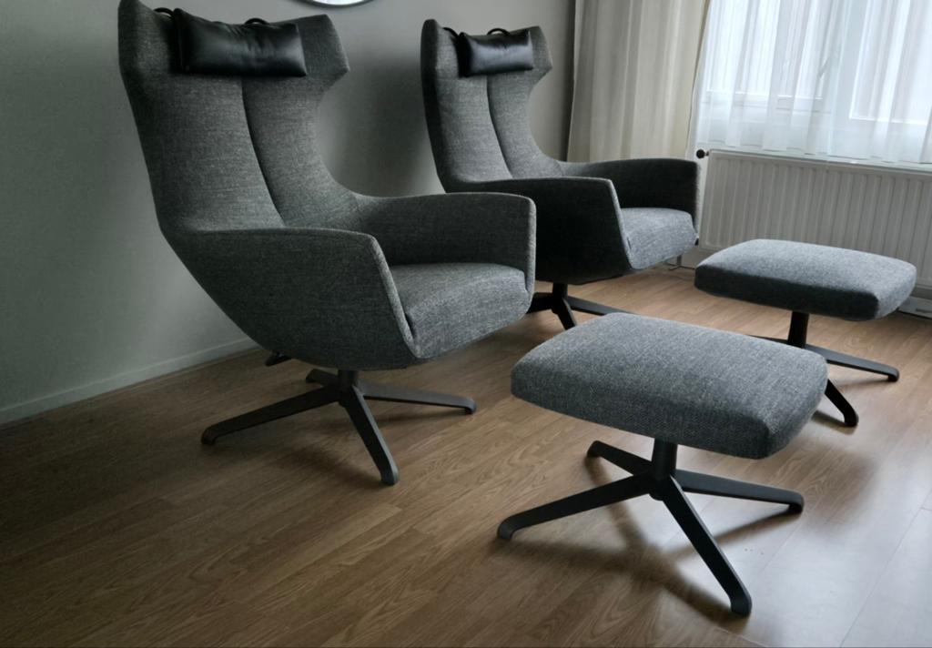 Design on stock 2 x Nosto Fauteuil + Hoofdsteun, Hocker, Leer, Nieuw, 75 tot 100 cm, Ophalen of Verzenden